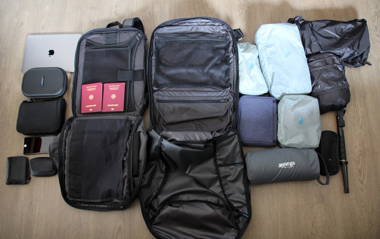 Minimalismo de equipaje: viajar ligero como forma de ahorrar